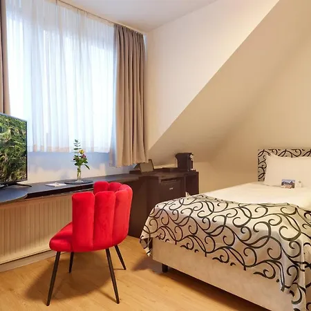 Erasmus - Mein Genuss- Und Wellnesshotel ホテル 4*